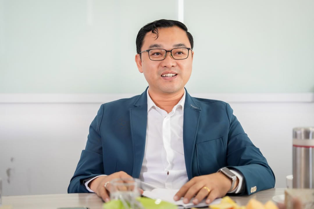 កិច្ចប្រជុំបច្ចេកទេសរវាងក្រសួងទេសចរណ៍ និងអង្គការស្វីសខន់ថាក់ ដើម្បីពិនិត្យមើលផែនការសកម្មភាពរៀបចំកម្មវិធីបដិសណ្ឋារកិច្ចកម្ពុជាបៃតង (Green HoKa)!