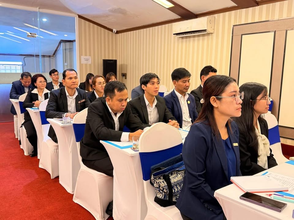 ក្រសួងទេសចរណ៍ សហការជាមួយអង្គការអន្តរជាតិខាងការងារ (ILO) បានរៀបចំវគ្គបណ្តុះបណ្តាល “អ្នកវាយតម្លៃបង្គោលជាតិក្នុងសេវាកម្មសណ្ឋាគារ ស្របតាមគុណវុឌ្ឍិជាតិកម្ពុជា កម្រិតសញ្ញាបត្រវិជ្ជាជីវៈ ១ (C1)”។