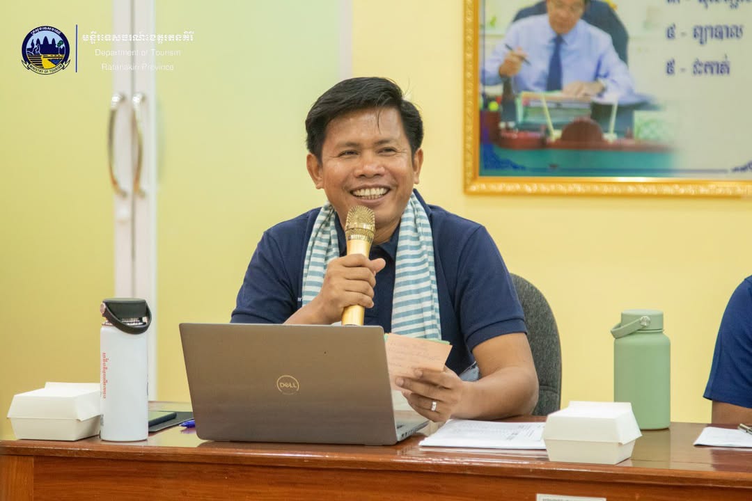 កិច្ចប្រជុំបូកសរុបលទ្ធផលការងារបណ្តុះបណ្តាលគម្រោងហូកា (HoKa) ឆ្នាំ២០២៥ លើកទិសដៅការងារឆ្នាំ២០២៦ និងត្រួតពិនិត្យសម្ភារៈប្រើប្រាស់ក្នុងកម្មវិធីបណ្តុះបណ្តាលបដិសណ្ឋារកិច្ចរបស់មន្ទីរទេសចរណ៍ខេត្តរតនគិរី!