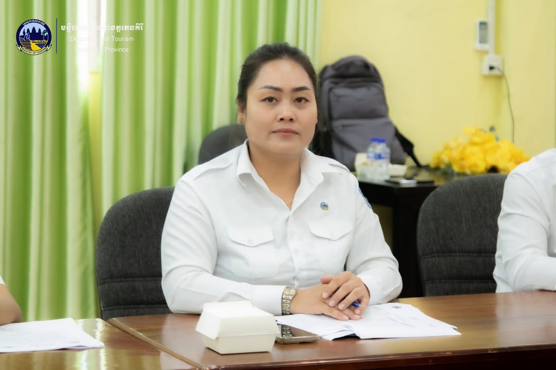 កិច្ចប្រជុំបូកសរុបលទ្ធផលការងារបណ្តុះបណ្តាលគម្រោងហូកា (HoKa) ឆ្នាំ២០២៥ លើកទិសដៅការងារឆ្នាំ២០២៦ និងត្រួតពិនិត្យសម្ភារៈប្រើប្រាស់ក្នុងកម្មវិធីបណ្តុះបណ្តាលបដិសណ្ឋារកិច្ចរបស់មន្ទីរទេសចរណ៍ខេត្តរតនគិរី!