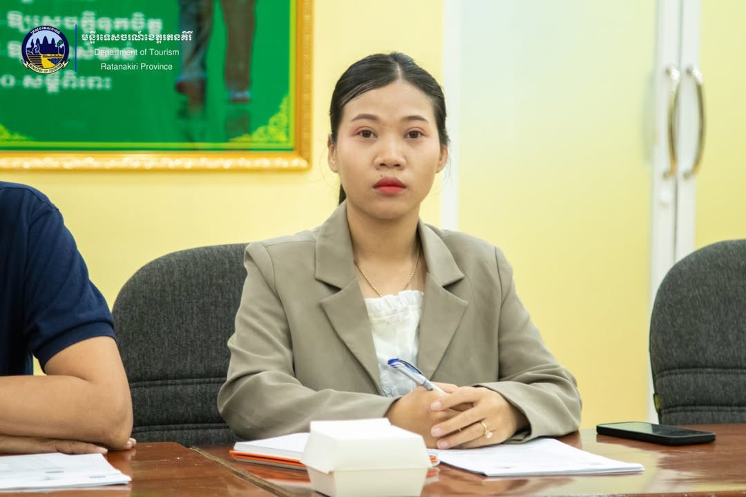 កិច្ចប្រជុំបូកសរុបលទ្ធផលការងារបណ្តុះបណ្តាលគម្រោងហូកា (HoKa) ឆ្នាំ២០២៥ លើកទិសដៅការងារឆ្នាំ២០២៦ និងត្រួតពិនិត្យសម្ភារៈប្រើប្រាស់ក្នុងកម្មវិធីបណ្តុះបណ្តាលបដិសណ្ឋារកិច្ចរបស់មន្ទីរទេសចរណ៍ខេត្តរតនគិរី!