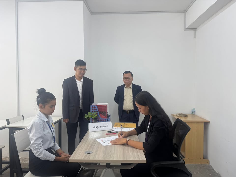 ក្រសួងទេសចរណ៍ចុះត្រួតពិនិត្យគុណភាពបណ្តុះបណ្តាល និងដំណើរការធ្វើតេស្តសមត្ថភាពបញ្ចប់ការសិក្សាថ្នាក់សញ្ញាបត្របច្ចេកទេស និងវិជ្ជាជីវៈ ៣ ជំនាន់ទី ៧ ឆ្នាំសិក្សា ២០២៤-២០២៥ របស់សាលាទេសចរណ៍ និងបដិសណ្ឋារកិច្ច វី